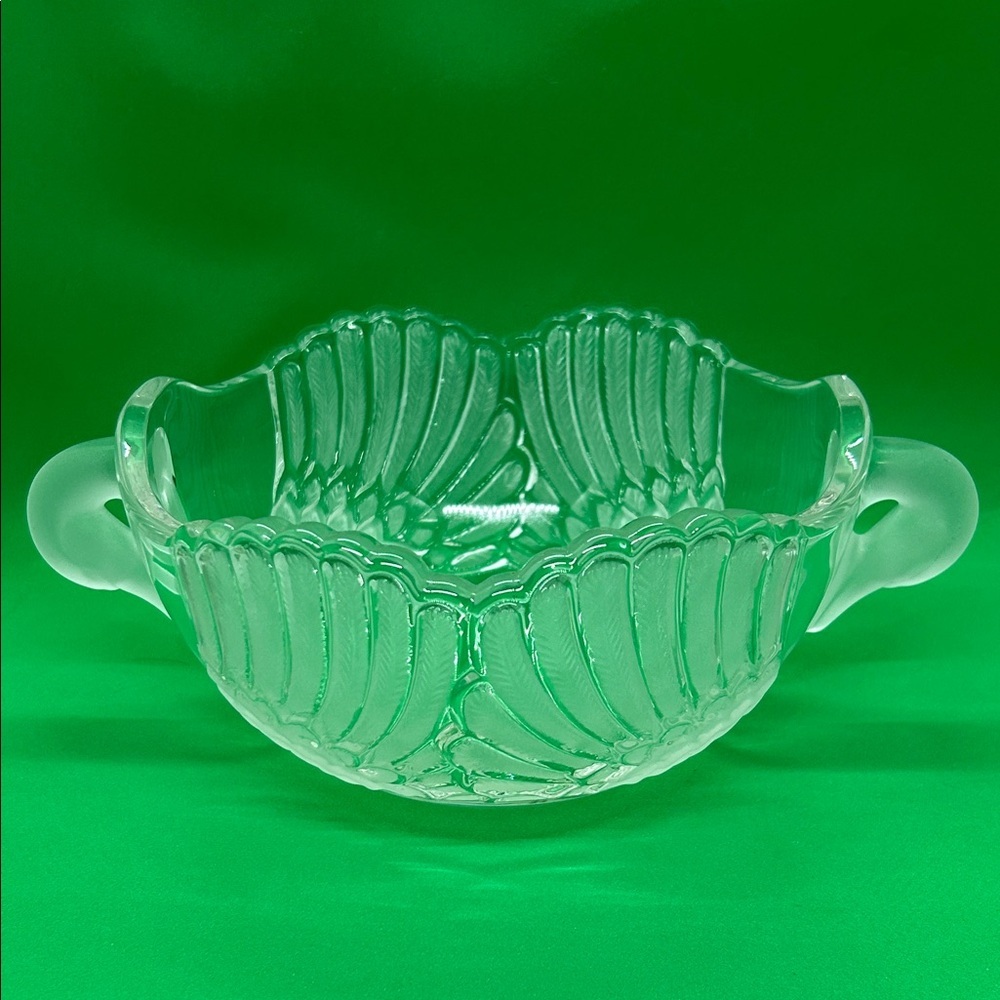 Vintage Mikasa Walther Frosted Crystal Double Headed Swan Centerpiece Bowl.